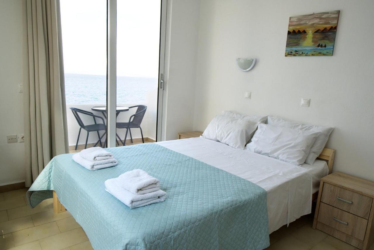 Lilian'S Seaview-Party Street-Youth Studios Rhodes City ภายนอก รูปภาพ
