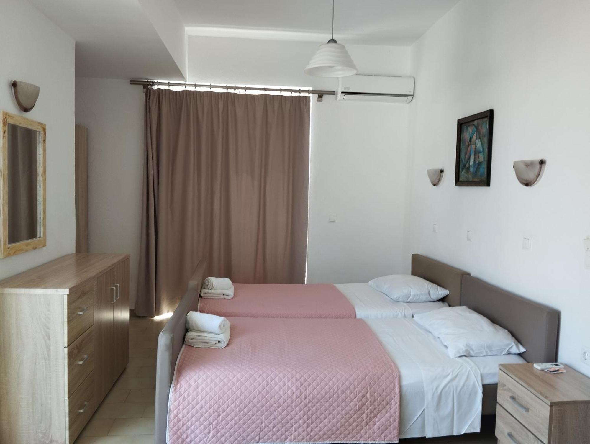 Lilian'S Seaview-Party Street-Youth Studios Rhodes City ภายนอก รูปภาพ