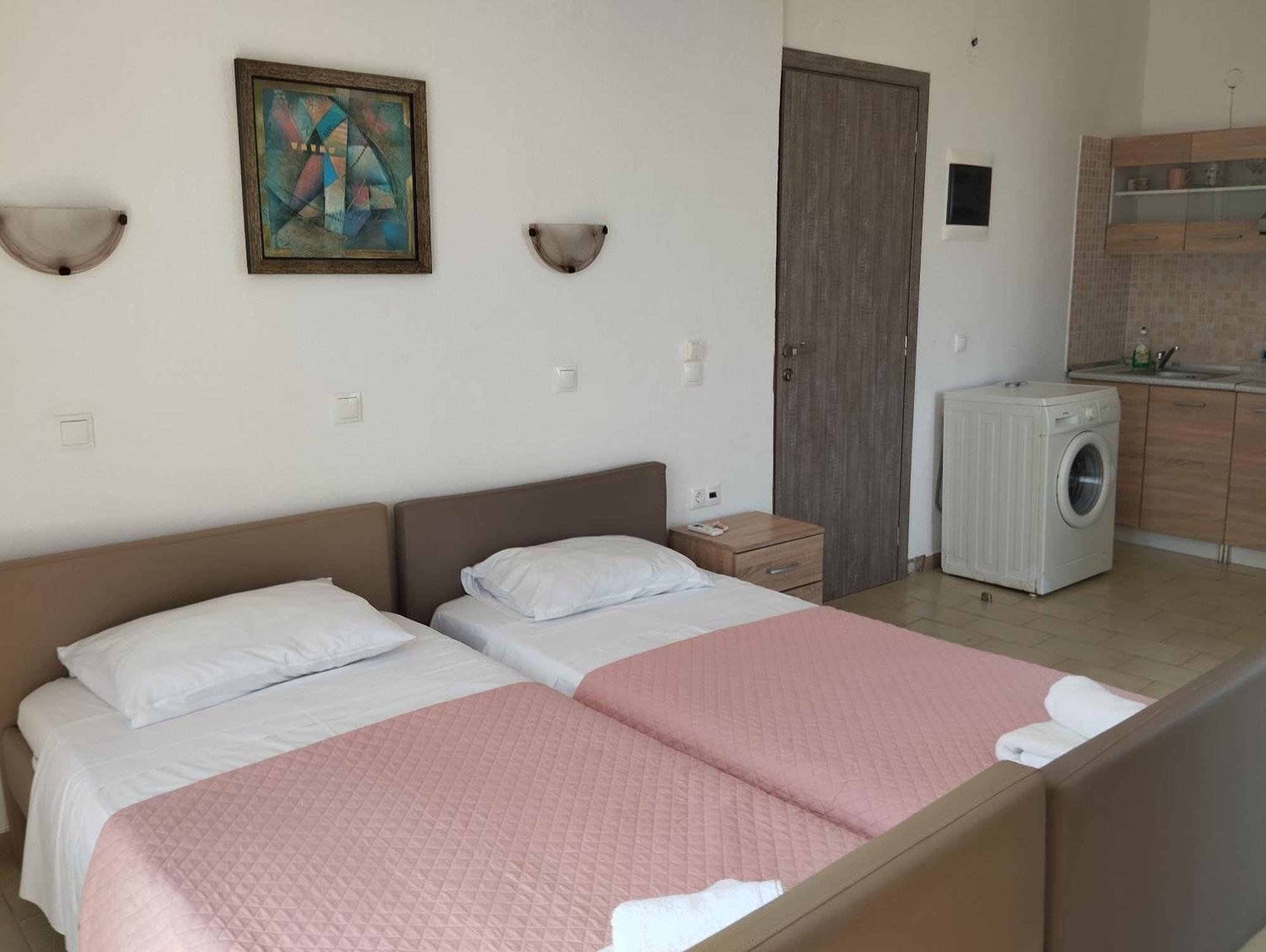 Lilian'S Seaview-Party Street-Youth Studios Rhodes City ภายนอก รูปภาพ