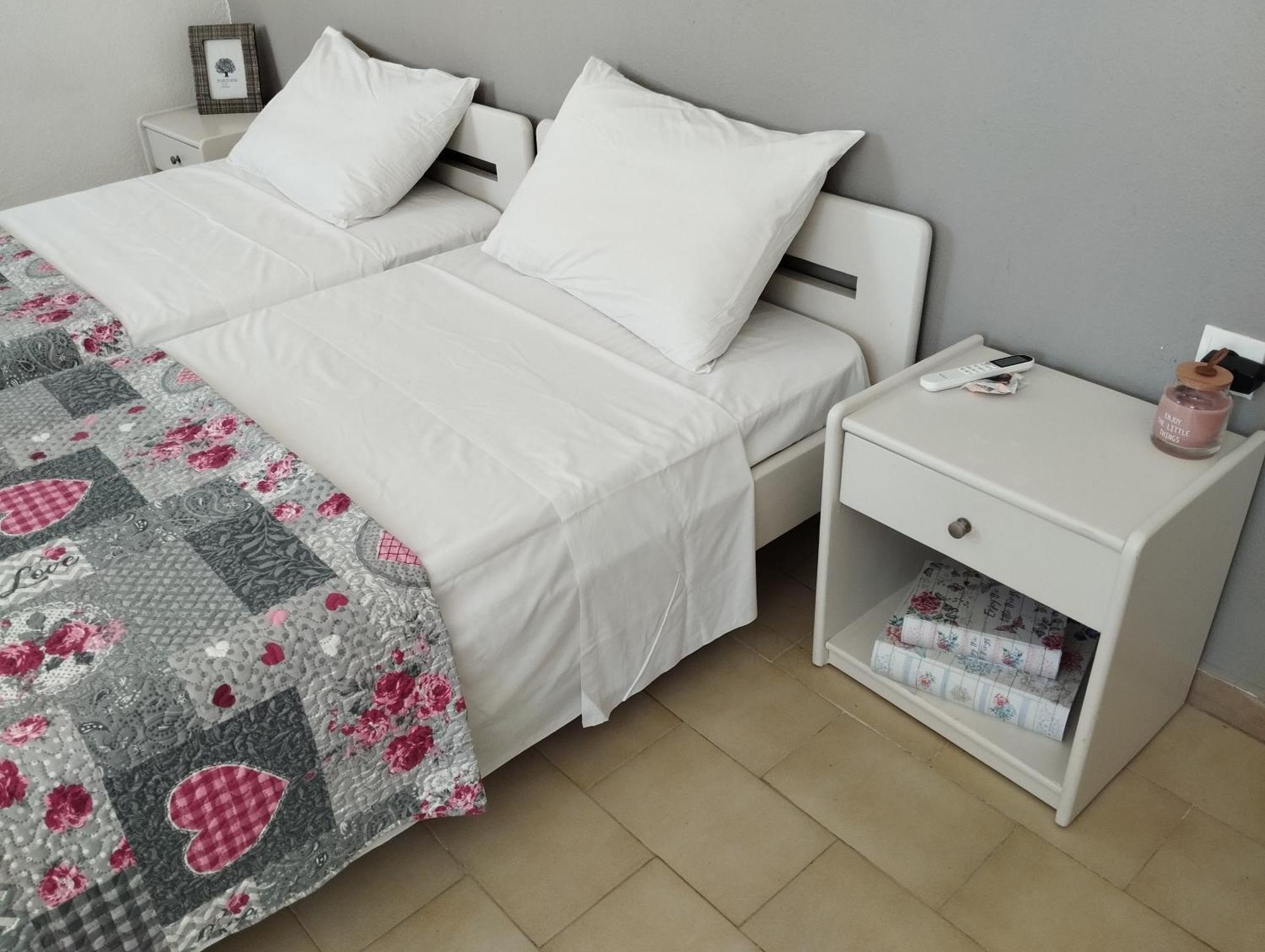 Lilian'S Seaview-Party Street-Youth Studios Rhodes City ภายนอก รูปภาพ