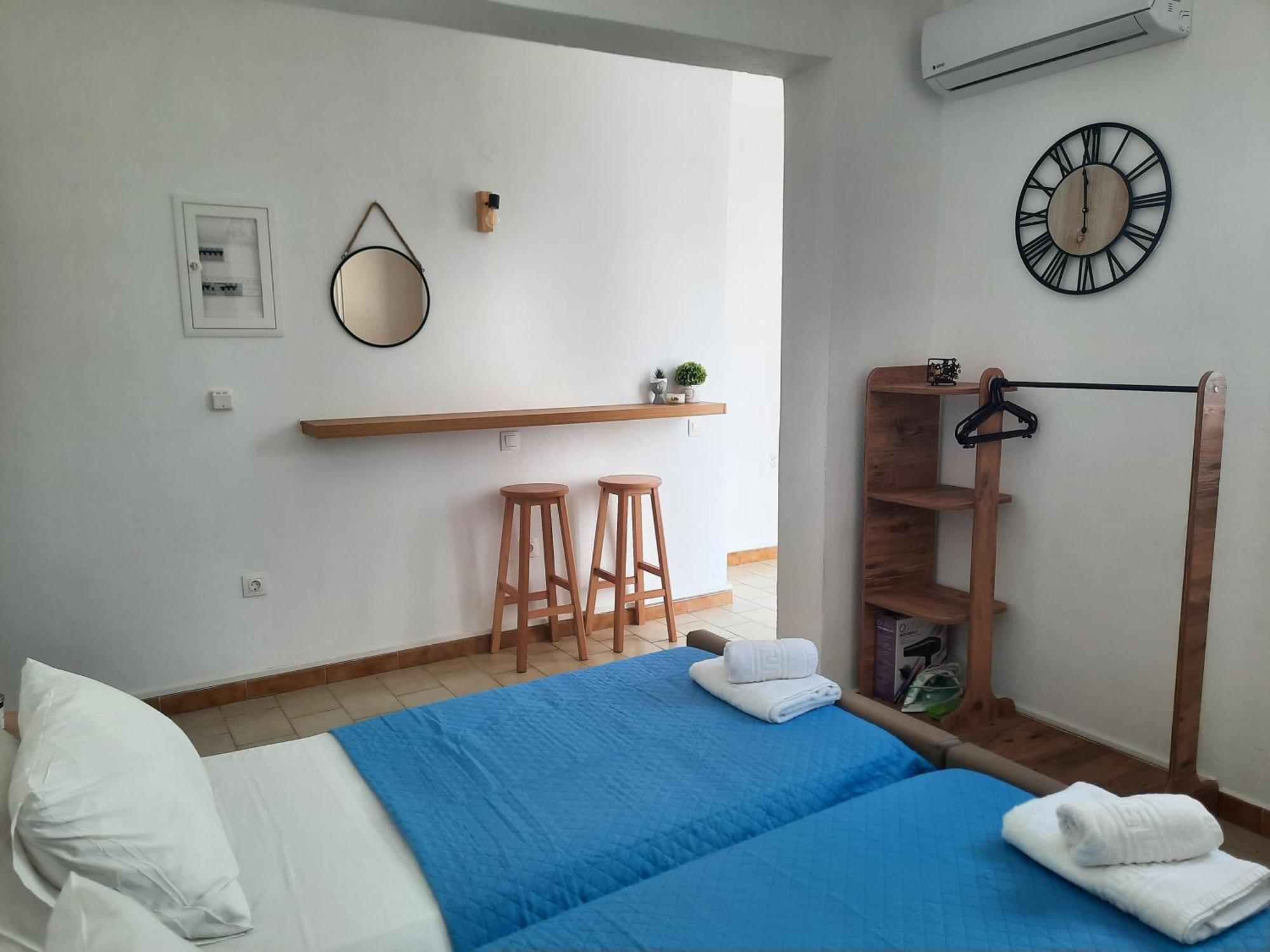 Lilian'S Seaview-Party Street-Youth Studios Rhodes City ภายนอก รูปภาพ