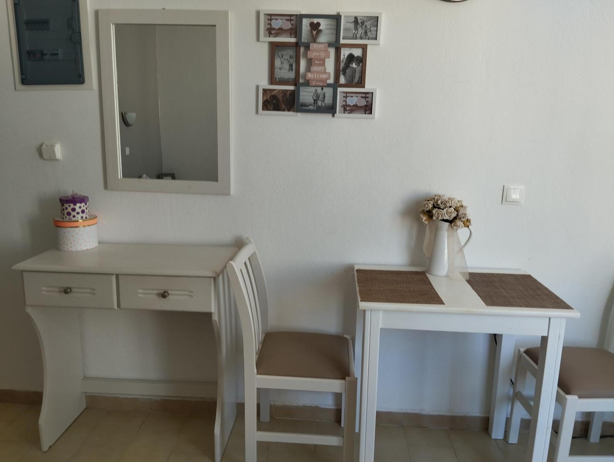 Lilian'S Seaview-Party Street-Youth Studios Rhodes City ภายนอก รูปภาพ
