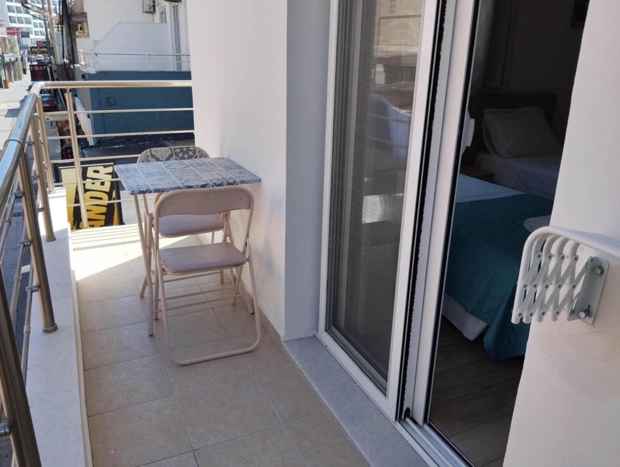 Lilian'S Seaview-Party Street-Youth Studios Rhodes City ภายนอก รูปภาพ