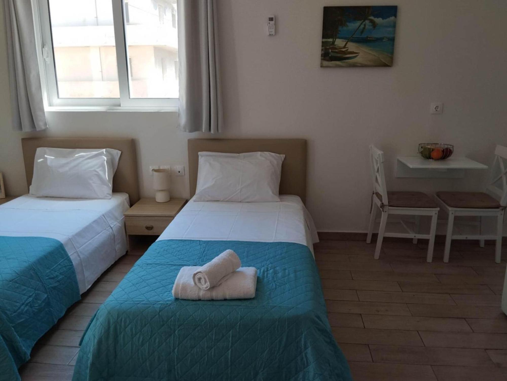 Lilian'S Seaview-Party Street-Youth Studios Rhodes City ภายนอก รูปภาพ